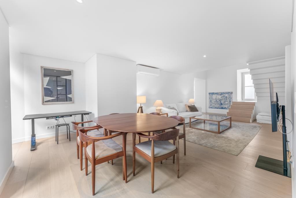 3 Bedroom Apartment with garden, Campo Mártires da Pátria, Lisboa 1740388801