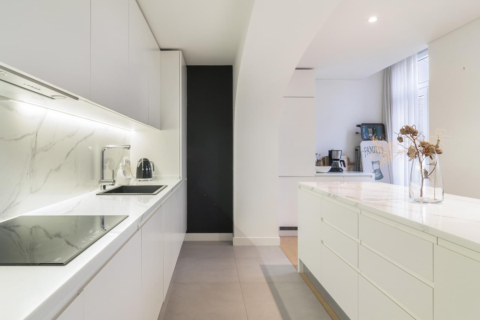Apartamento T3 com jardim, Campo Mártires da Pátria, Lisboa - Imagem 9