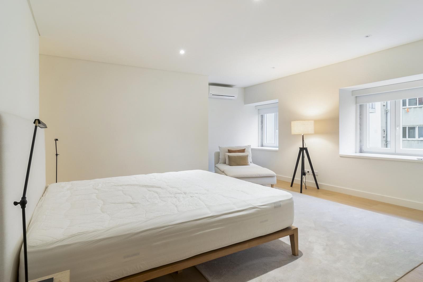 Apartamento T3 com jardim, Campo Mártires da Pátria, Lisboa - Imagem 15