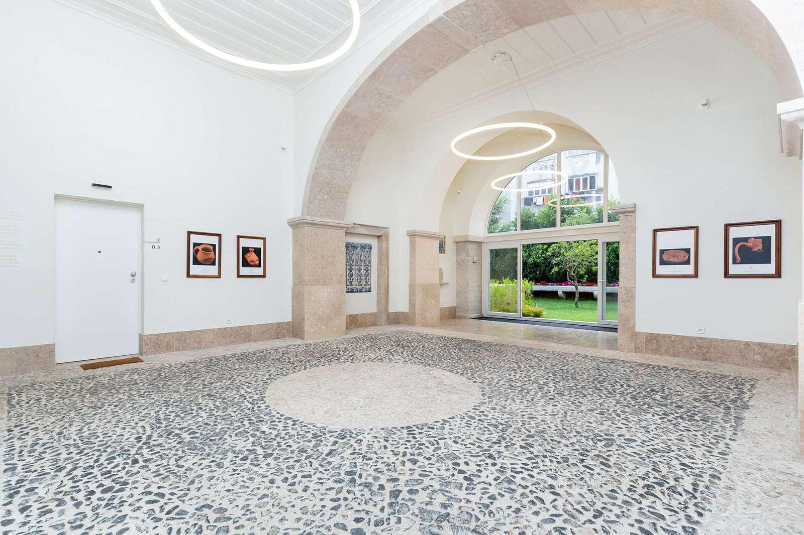Apartamento T3 com jardim, Campo Mártires da Pátria, Lisboa - Imagem 11