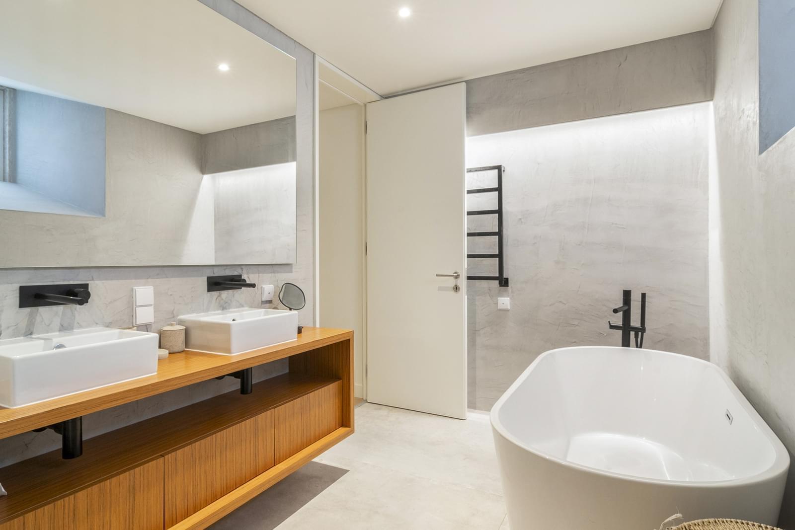 Apartamento T3 com jardim, Campo Mártires da Pátria, Lisboa - Imagem 22
