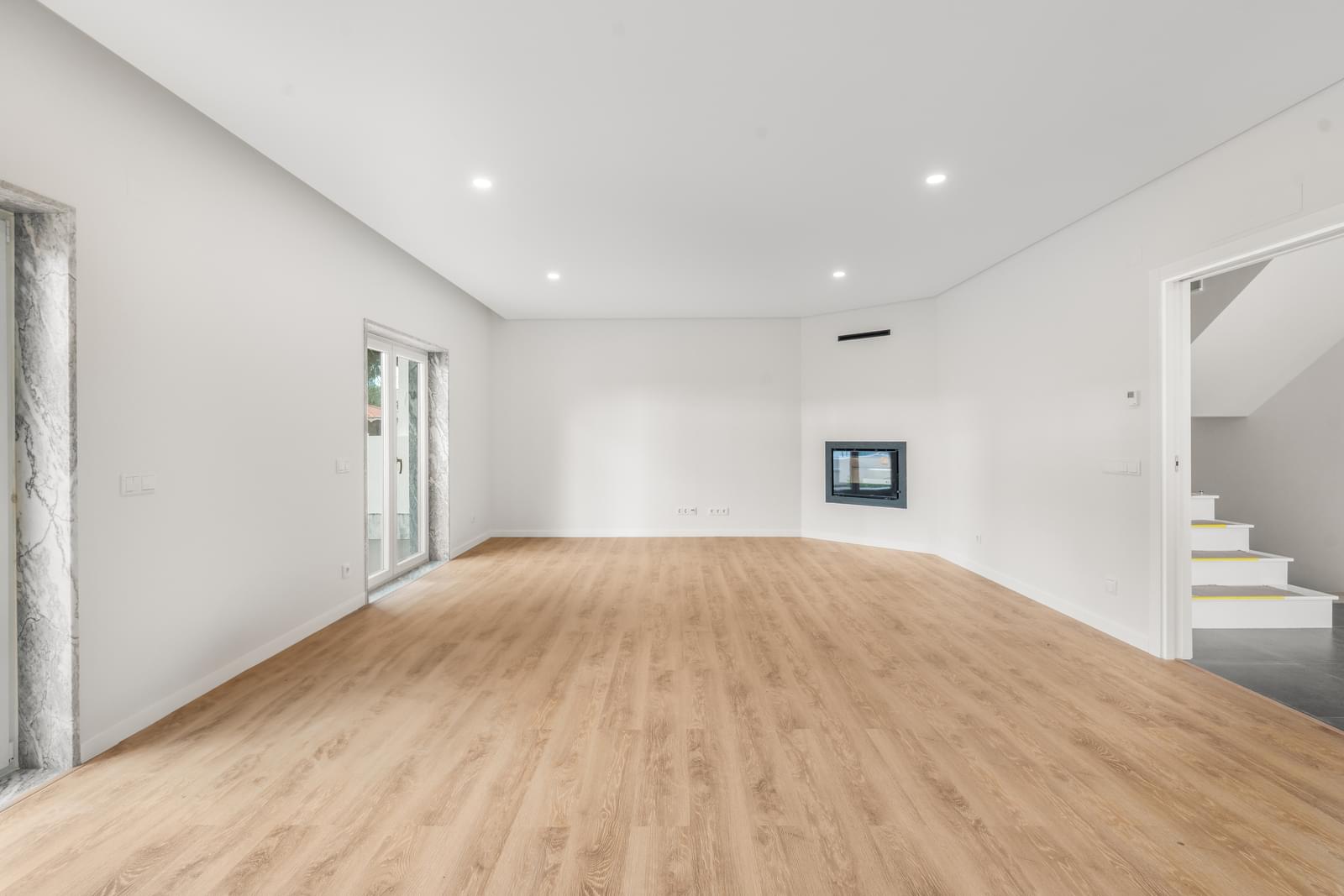 Moradia Geminada T3 + 1 com jardim, Alto dos Gaios, Cascais - Imagem 3