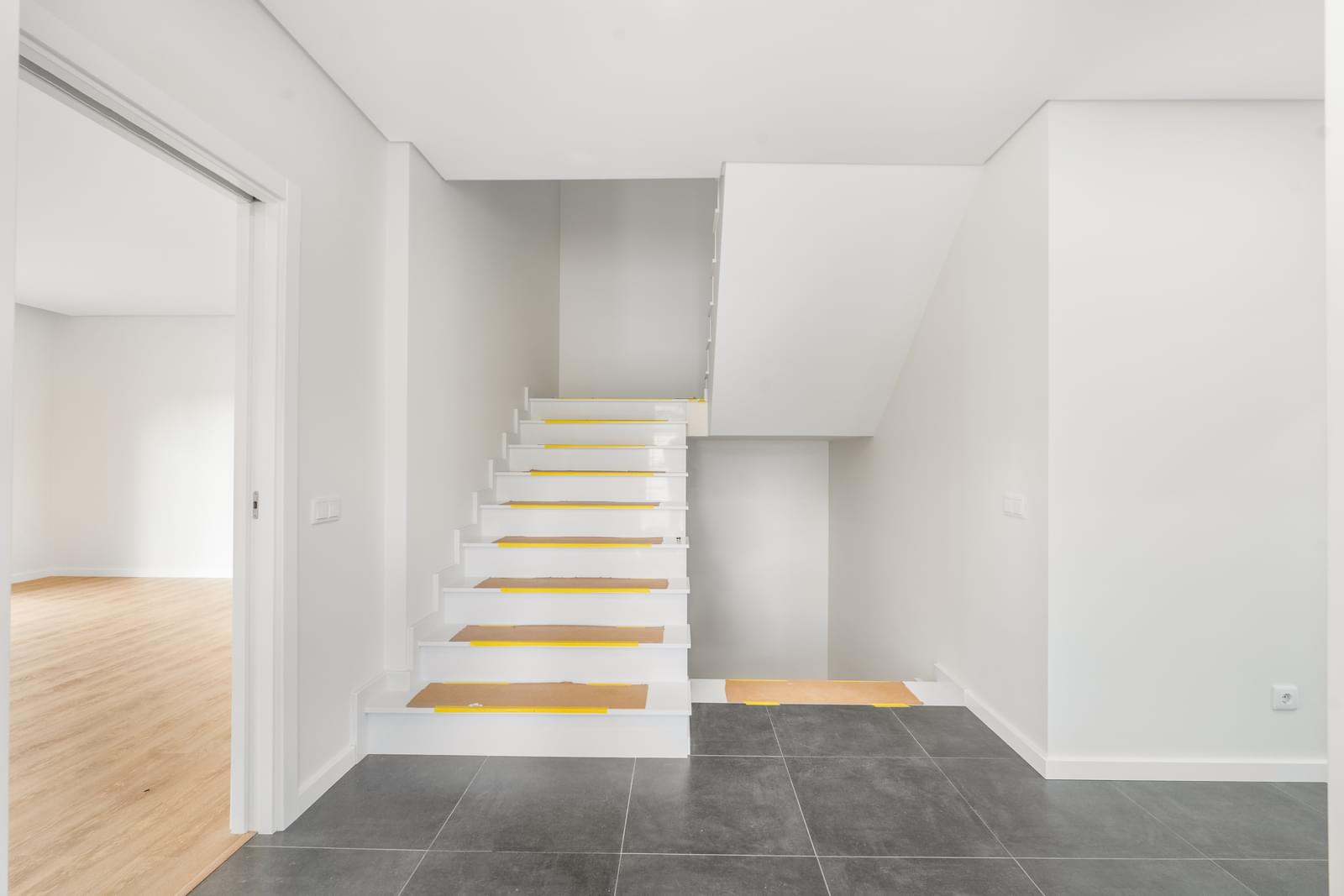 Moradia Geminada T3 + 1 com jardim, Alto dos Gaios, Cascais - Imagem 11