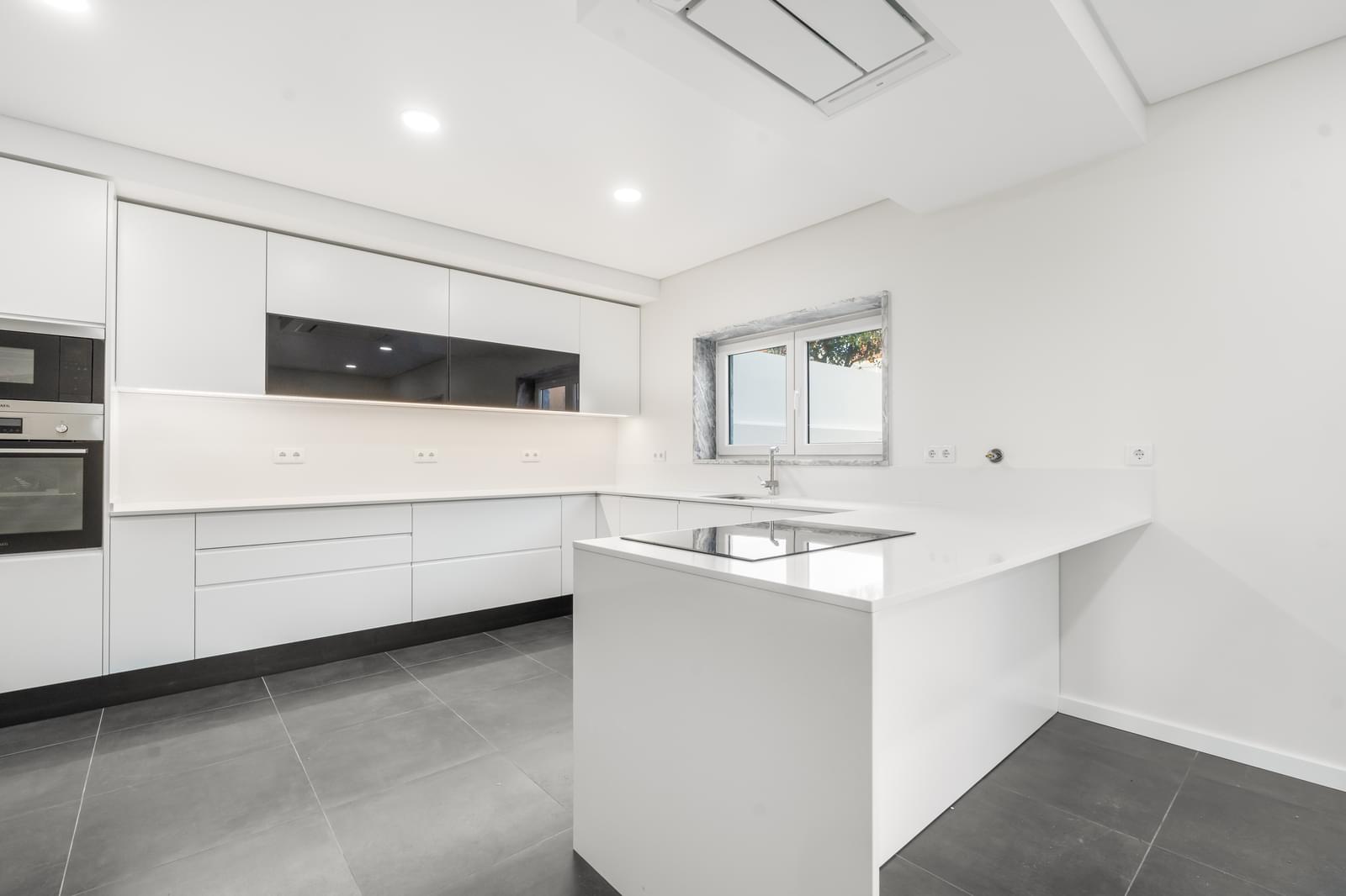 Moradia Geminada T3 + 1 com jardim, Alto dos Gaios, Cascais - Imagem 10