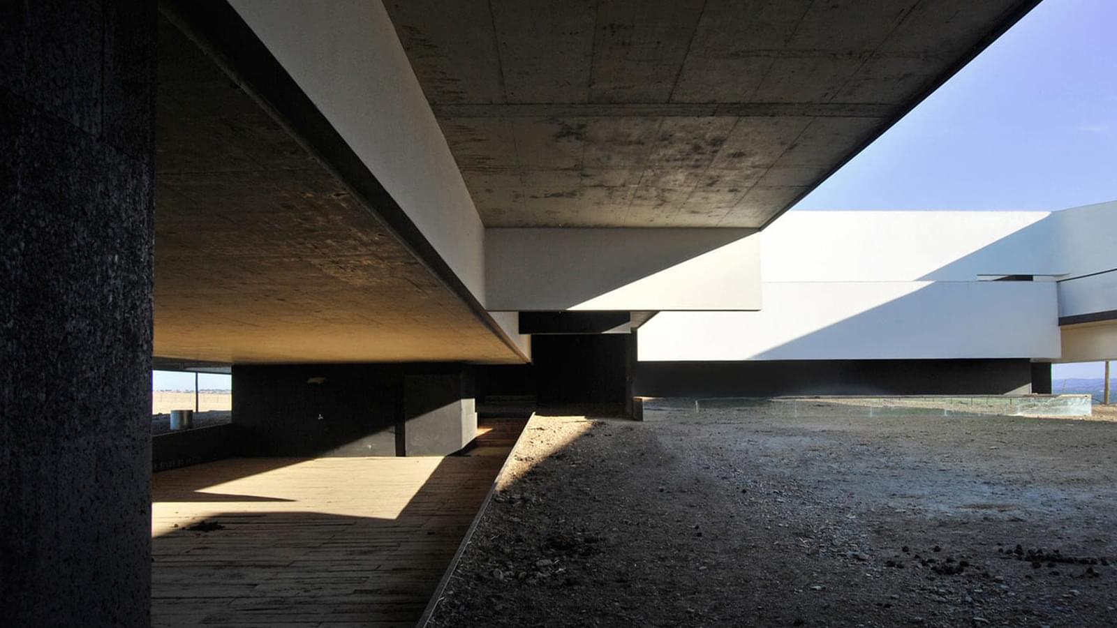 Moradia Isolada T6 com piscina - Imagem 6