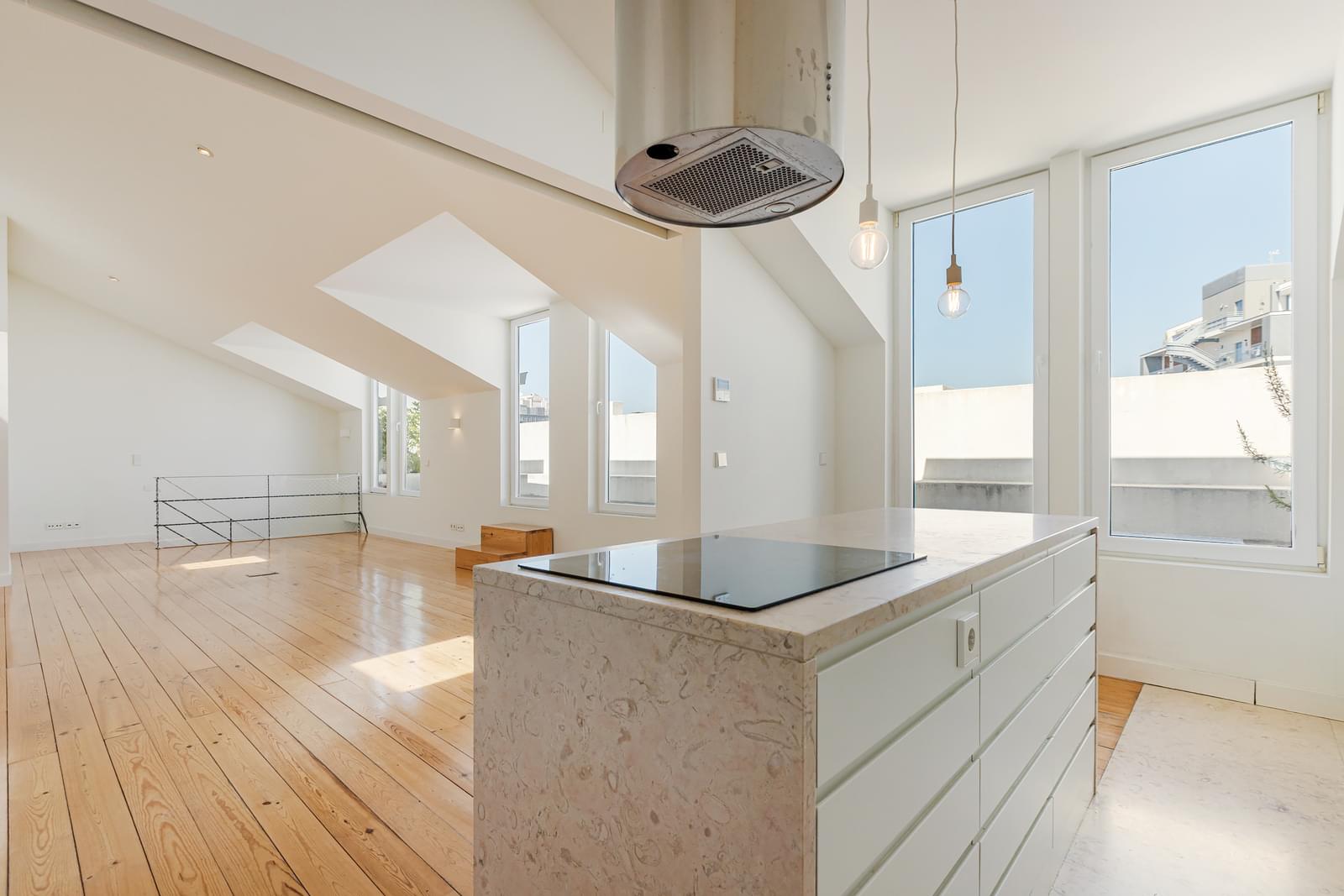 Penthouse T3 com terraço, Rua Filipe Folque, Lisboa - Imagem 18
