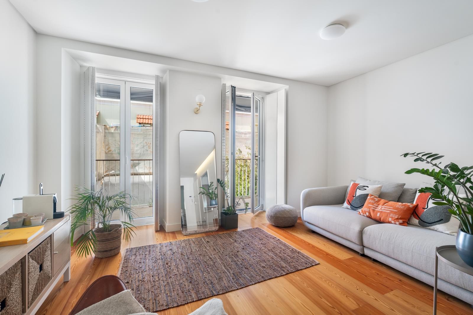 Duplex T2 com varanda, Campolide, Lisboa - Imagem 4
