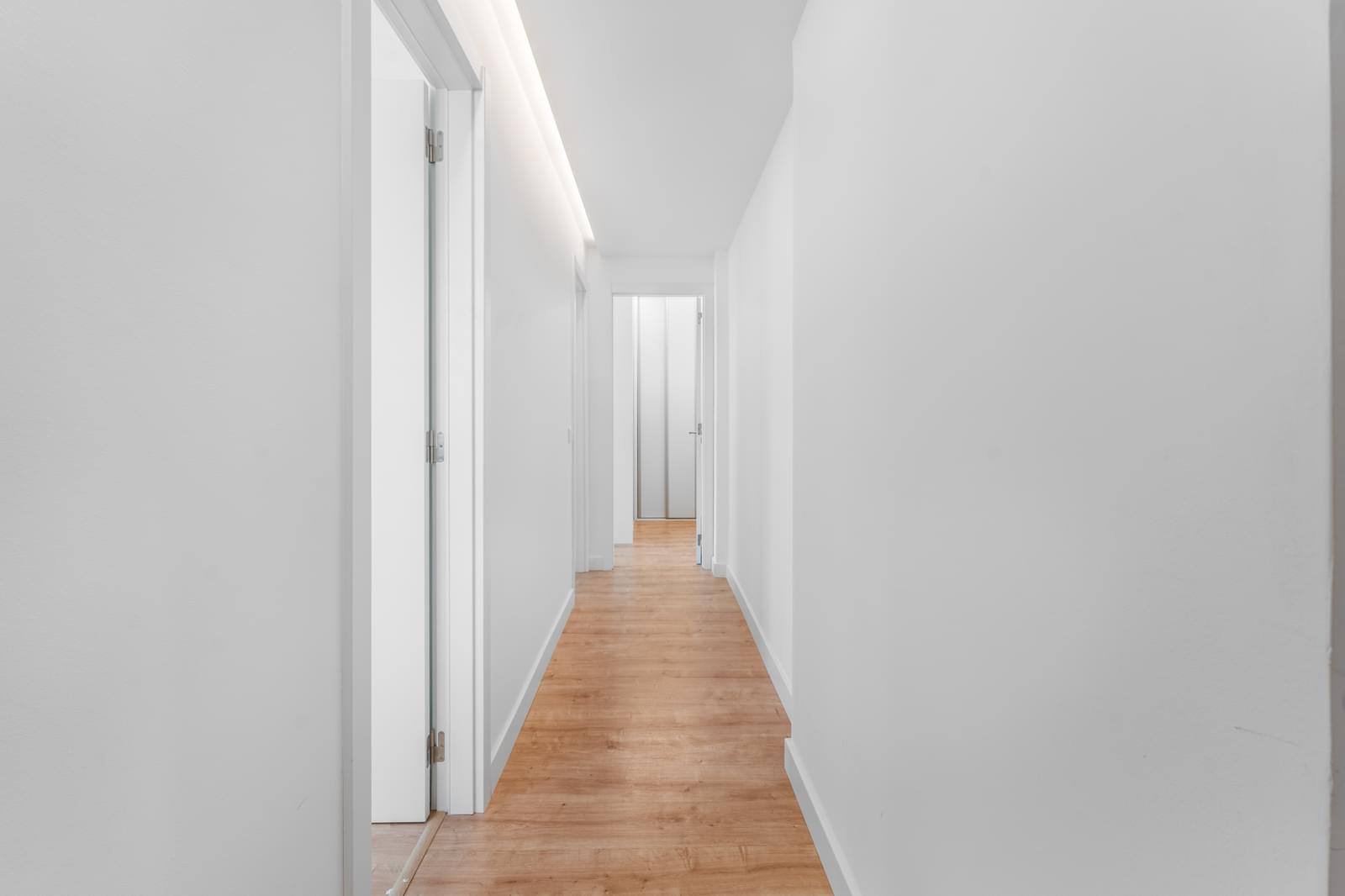 Apartamento T2 com varanda, Campo de Ourique, Lisboa - Imagem 16