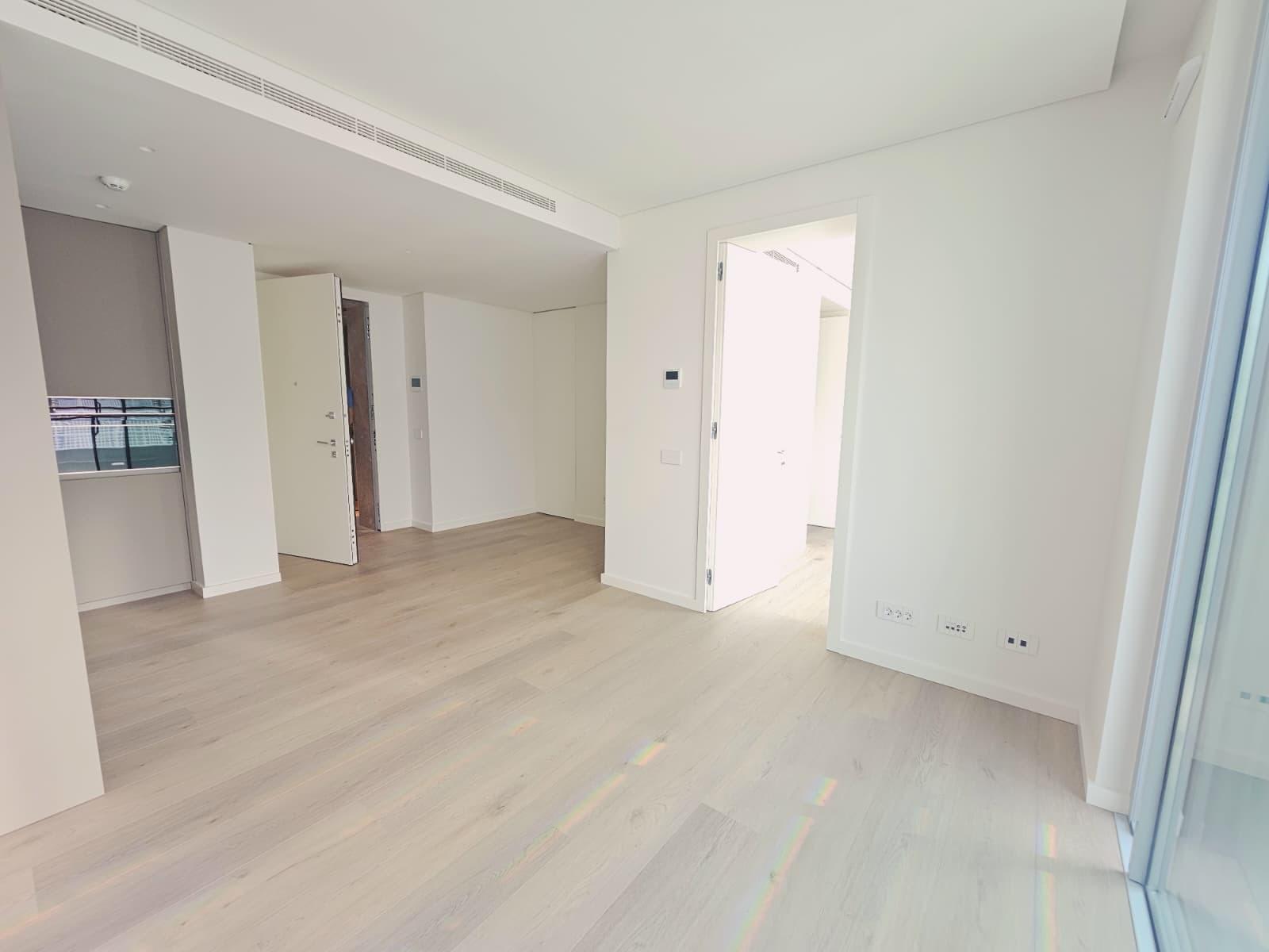 Apartamento T1 com vista, Braço de Prata, Lisboa - Imagem 4