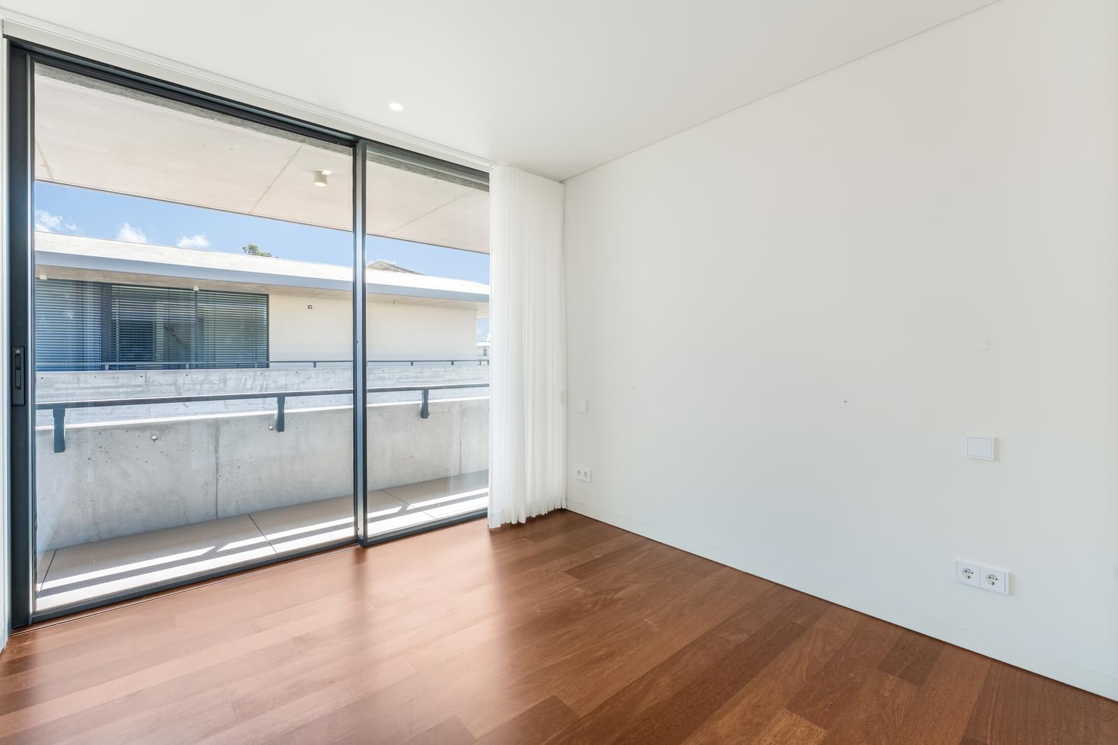 Moradia Geminada T3 com piscina, Areia, Cascais - Imagem 23