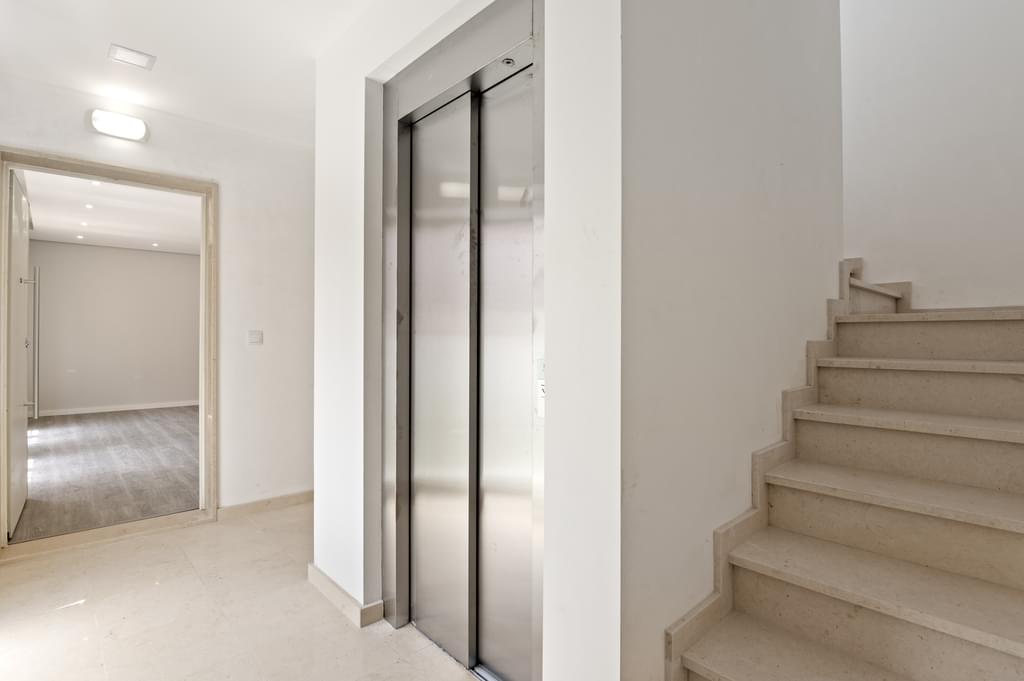 3 Bedroom Apartment with a view, Parede, Cascais 4100232540