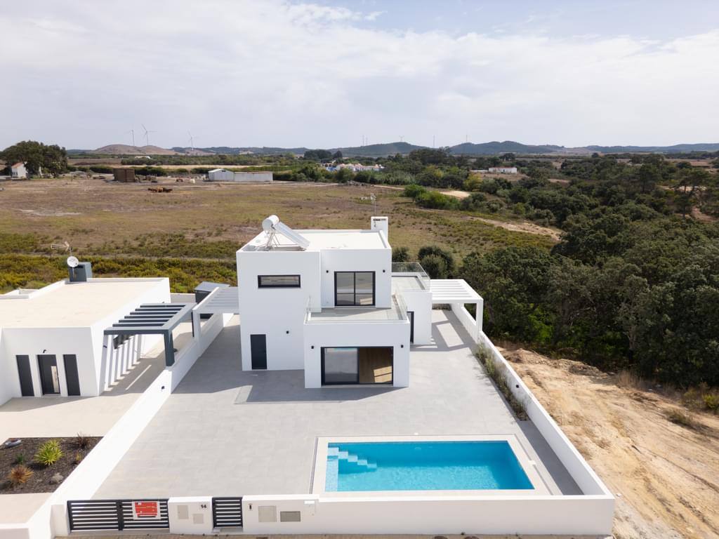 3 Bedroom Detached house with swimming pool, Porto Covo, Sines 2614089753