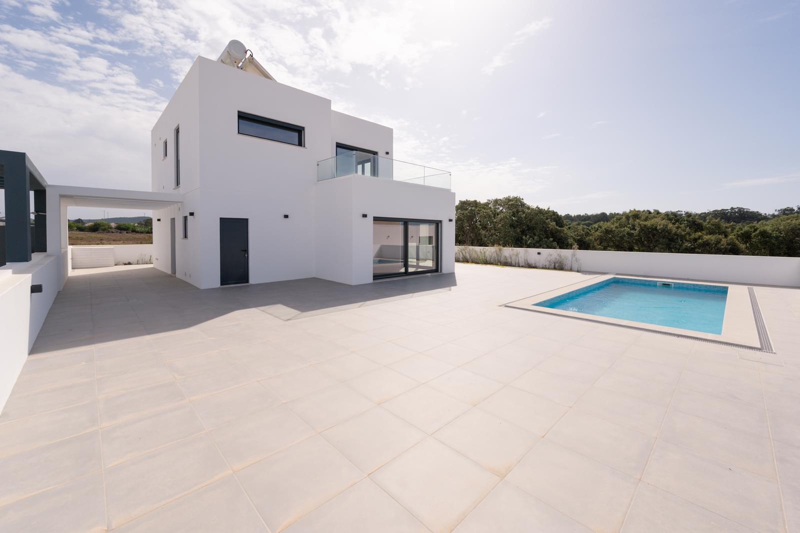 3 Bedroom Villa/Townhouse's Image 32
