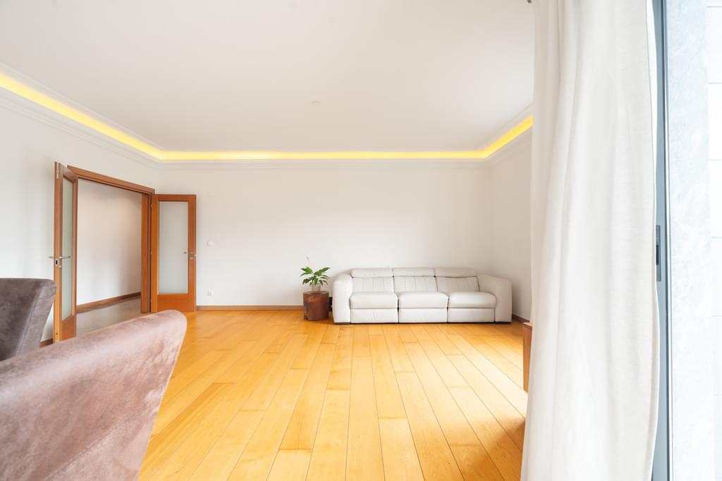 3 Bedroom Apartment with parking, Monte Estoril, Cascais 549762435