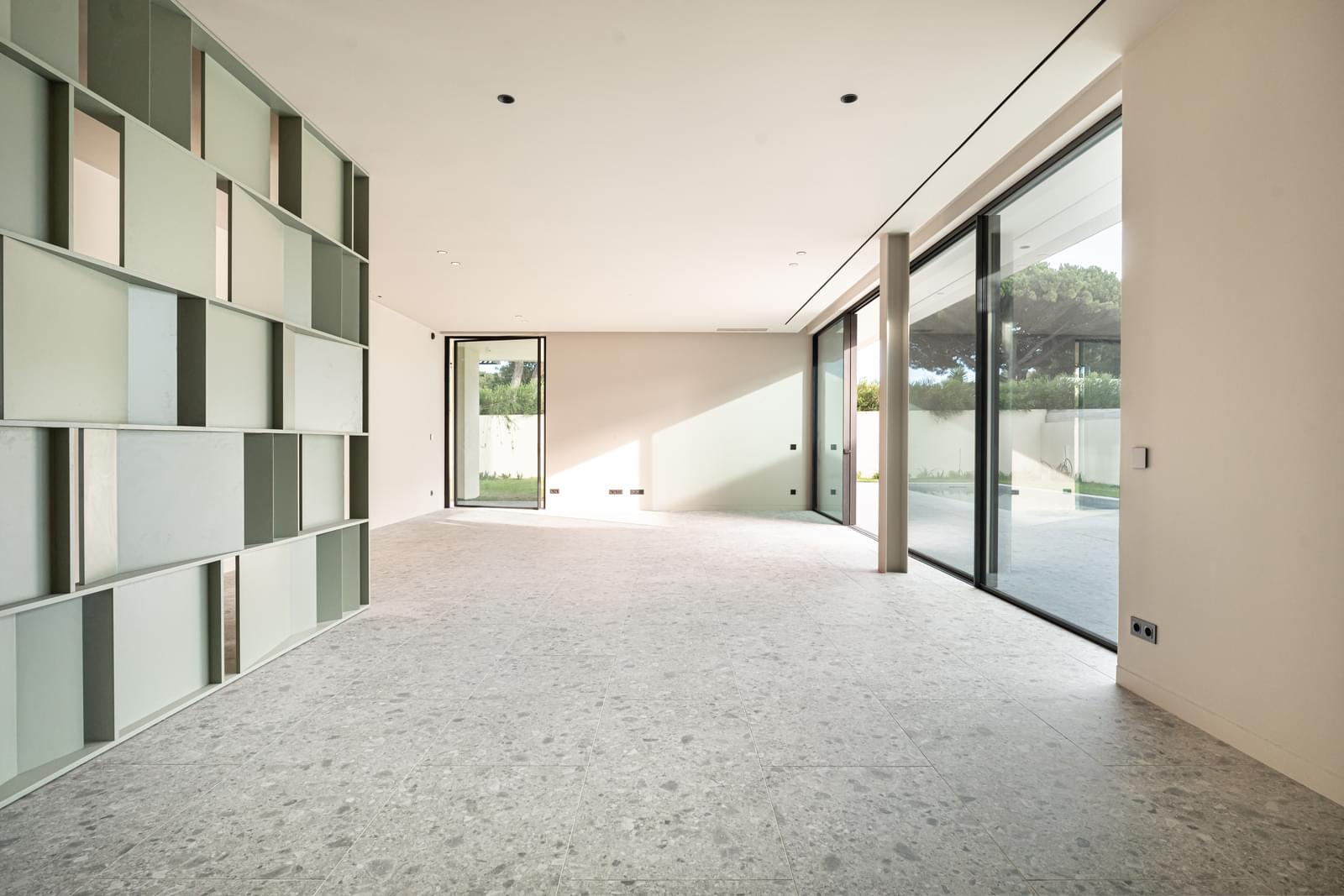 5 Bedroom Villa/Townhouse's Image 8