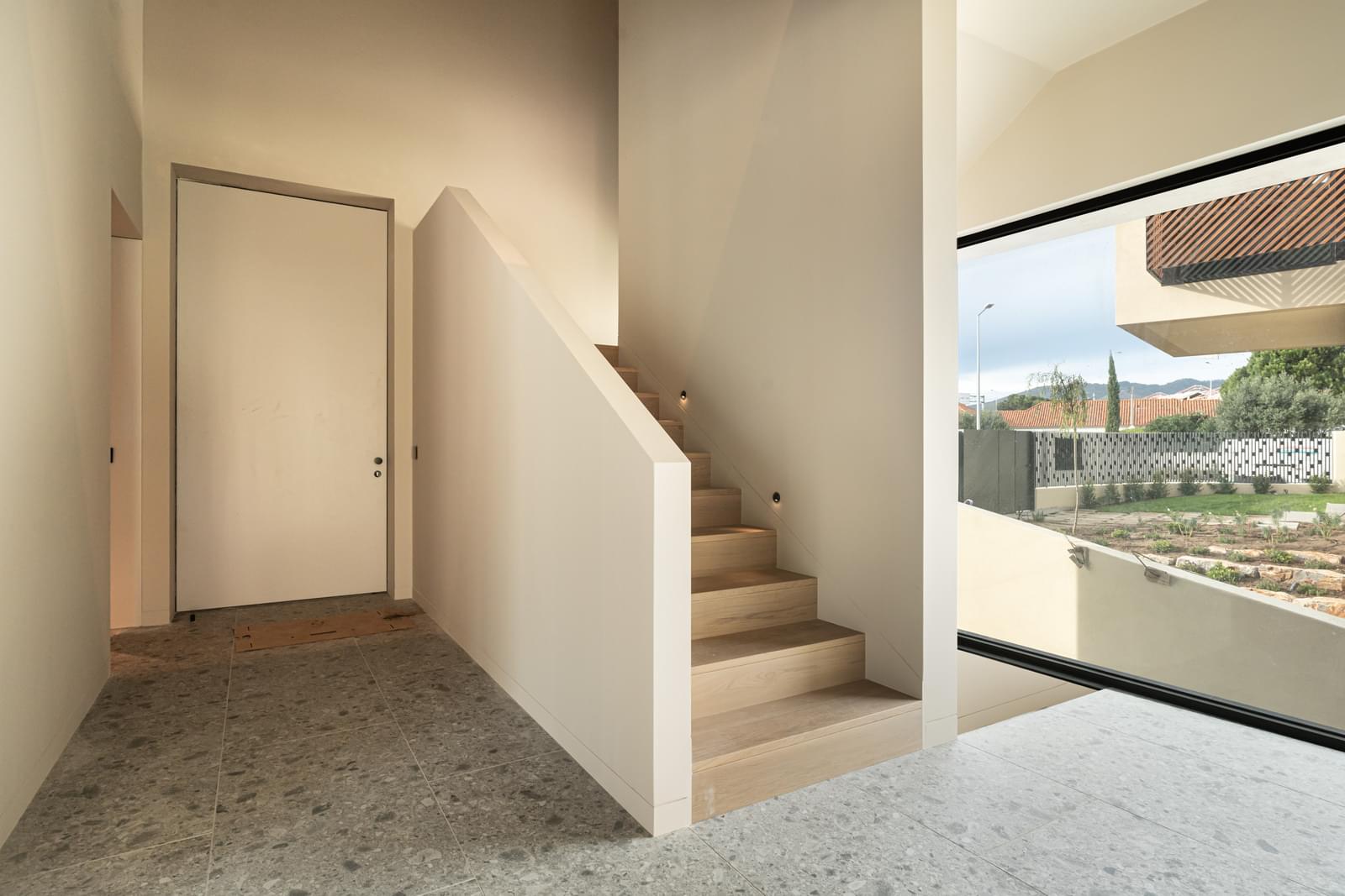 5 Bedroom Villa/Townhouse's Image 3