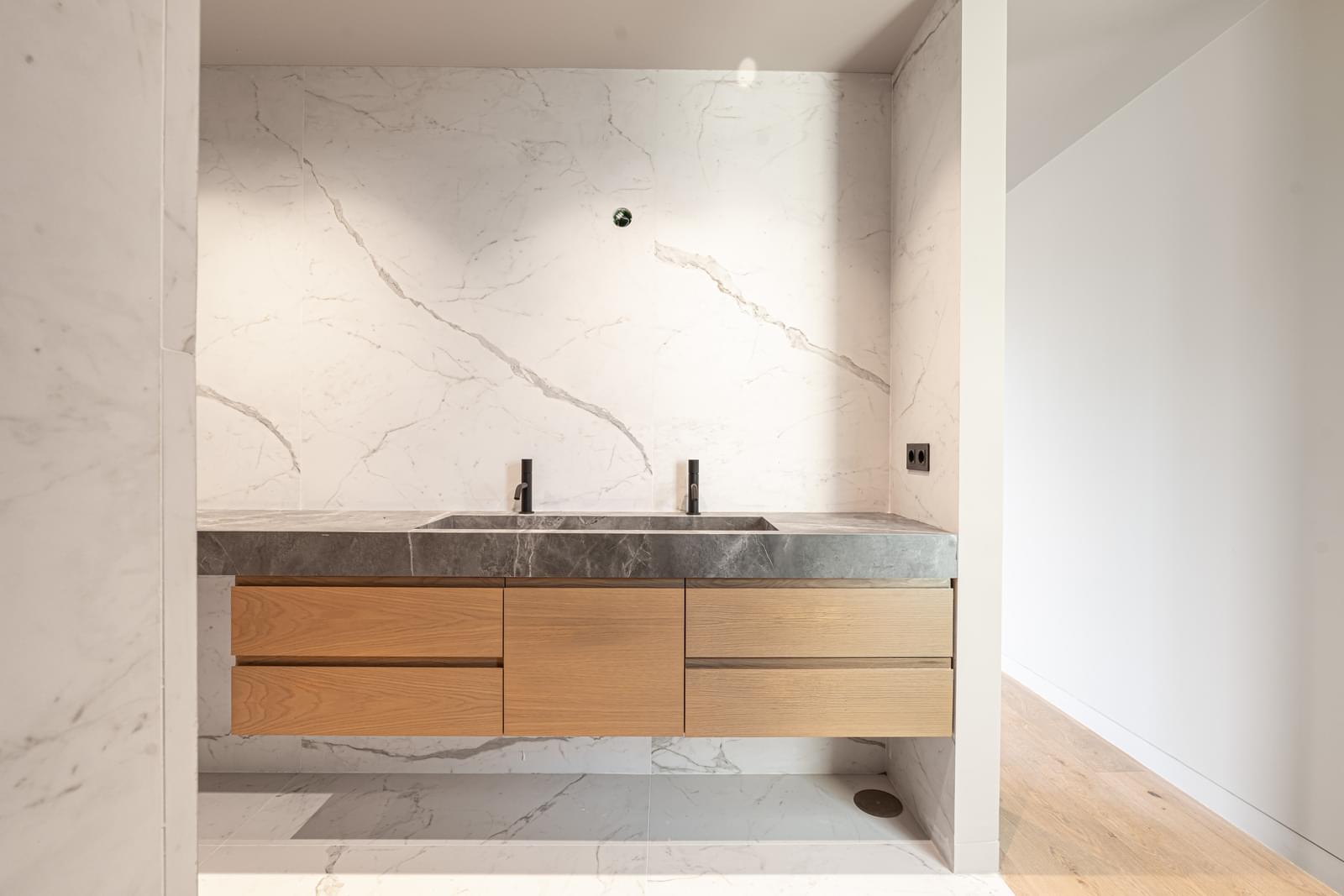 5 Bedroom Villa/Townhouse's Image 37