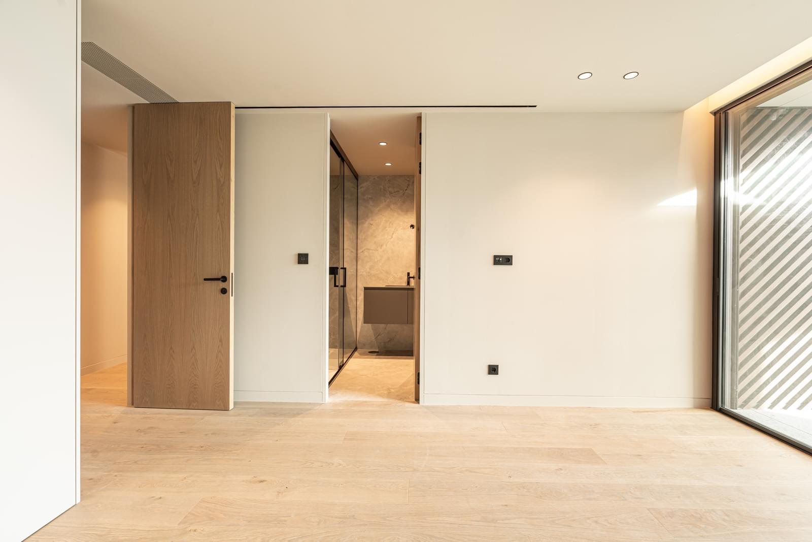 5 Bedroom Villa/Townhouse's Image 30