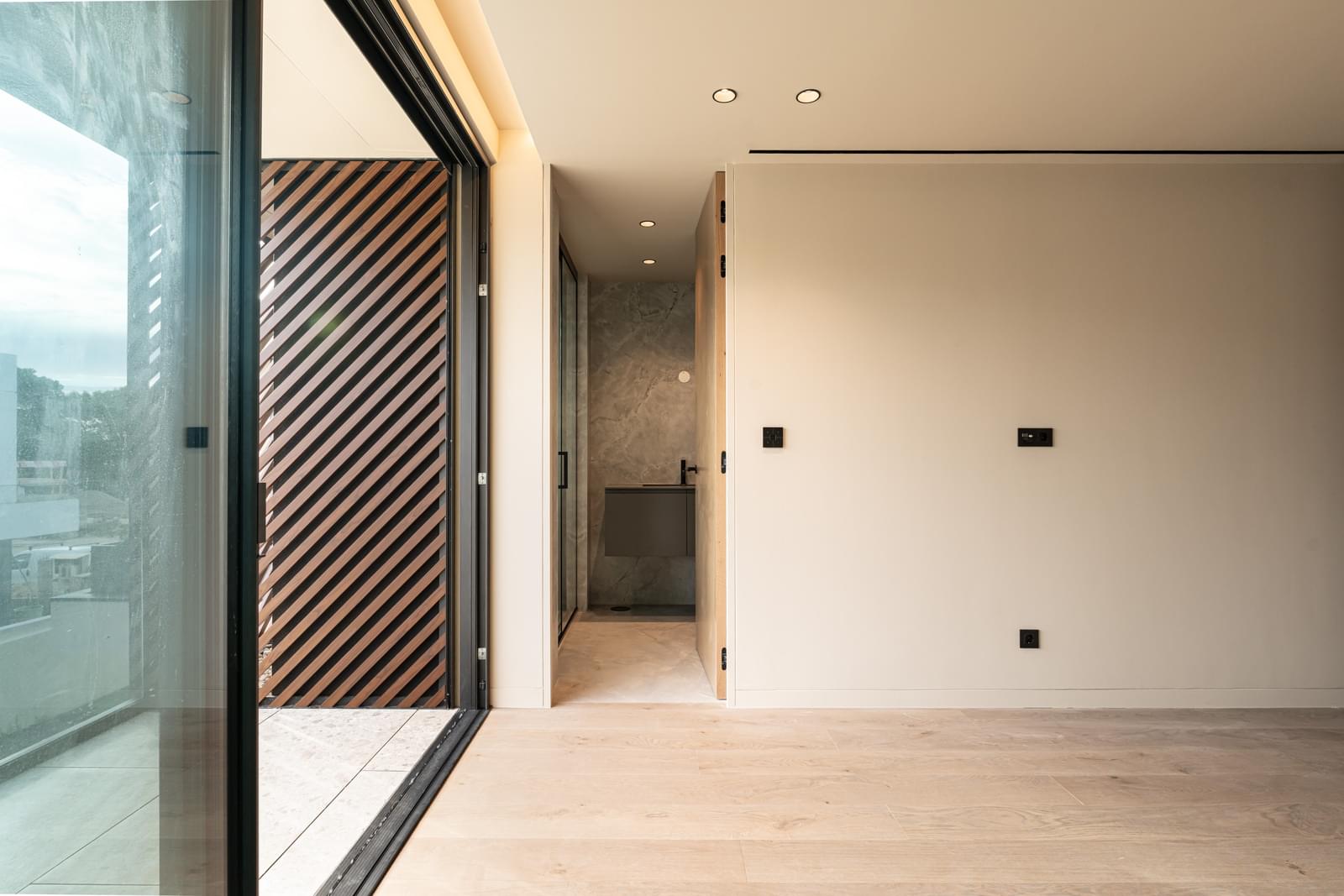 5 Bedroom Villa/Townhouse's Image 25