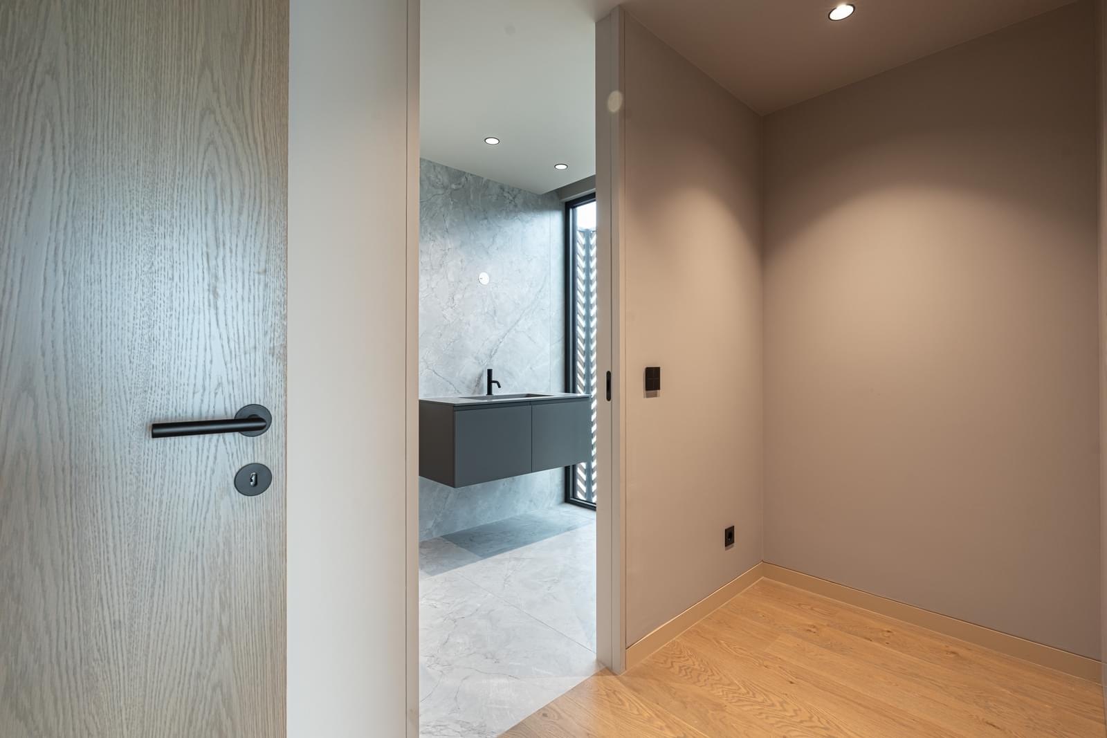 5 Bedroom Villa/Townhouse's Image 21