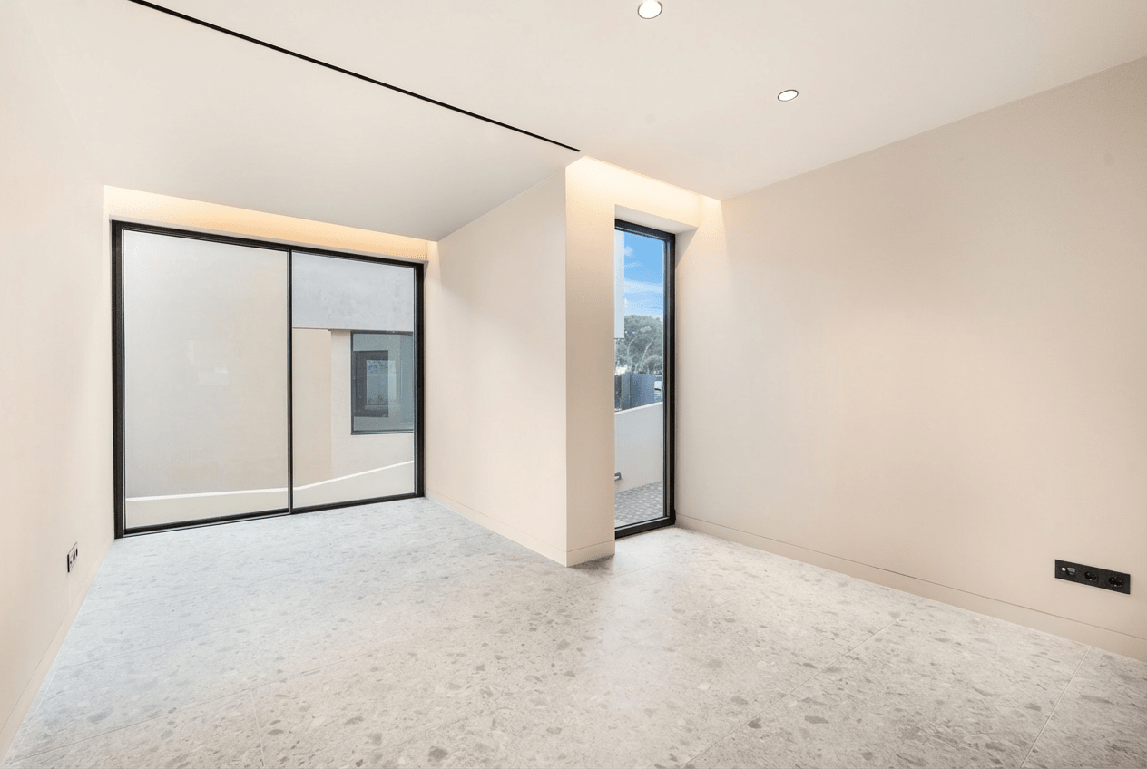 5 Bedroom Villa/Townhouse's Image 12