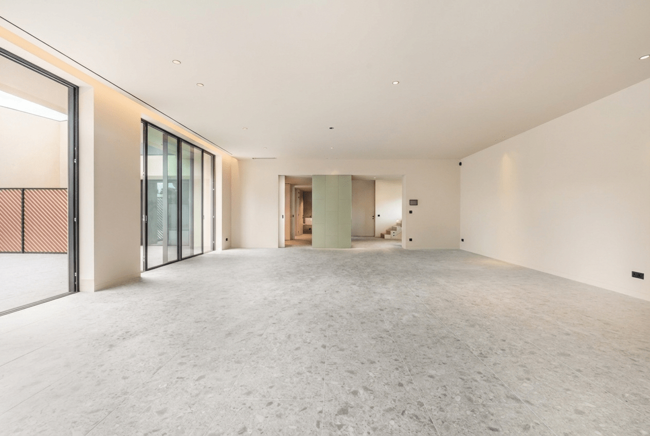 5 Bedroom Villa/Townhouse's Image 13