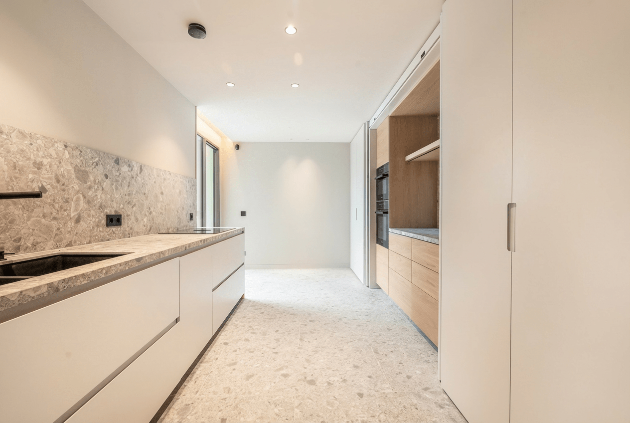 5 Bedroom Villa/Townhouse's Image 18