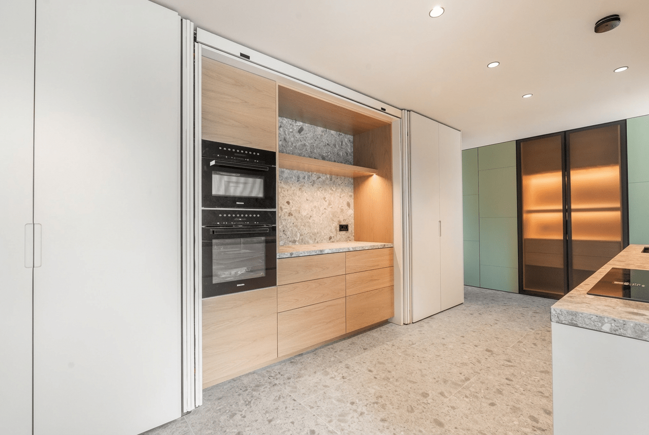 5 Bedroom Villa/Townhouse's Image 20