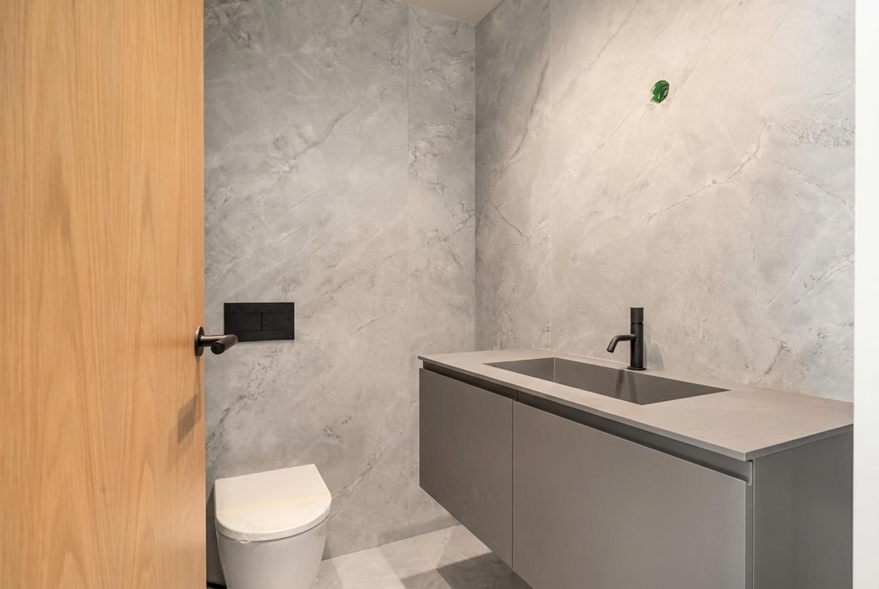 5 Bedroom Villa/Townhouse's Image 37