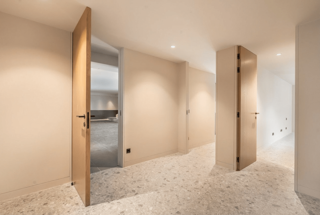 5 Bedroom Villa/Townhouse's Image 45