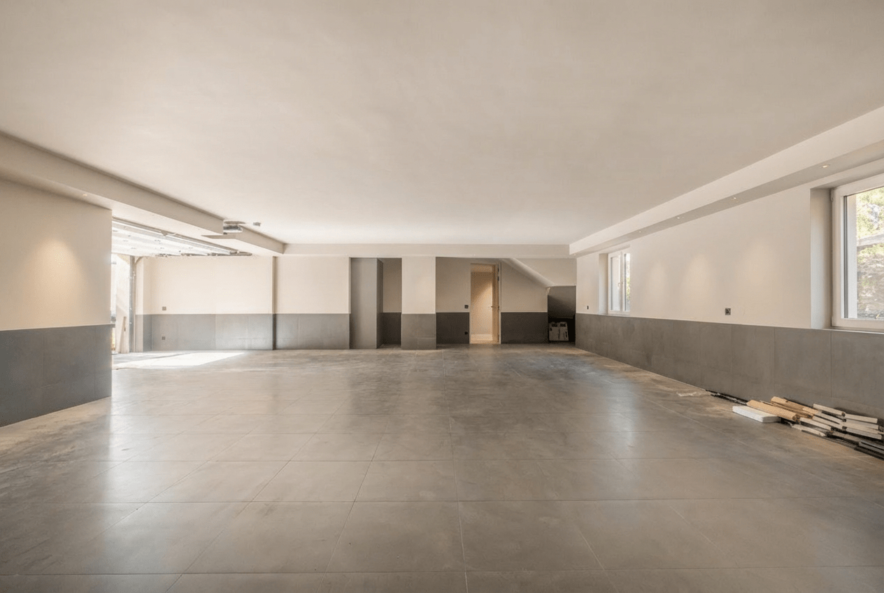 5 Bedroom Villa/Townhouse's Image 52