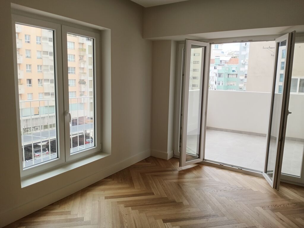 3 Bedroom Apartment with a view, Avenidas Novas, Lisboa