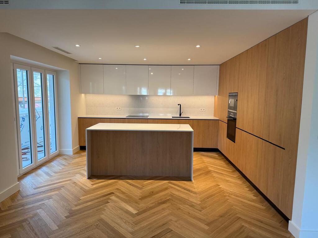 3 Bedroom Apartment with a view, Avenidas Novas, Lisboa 1053815139