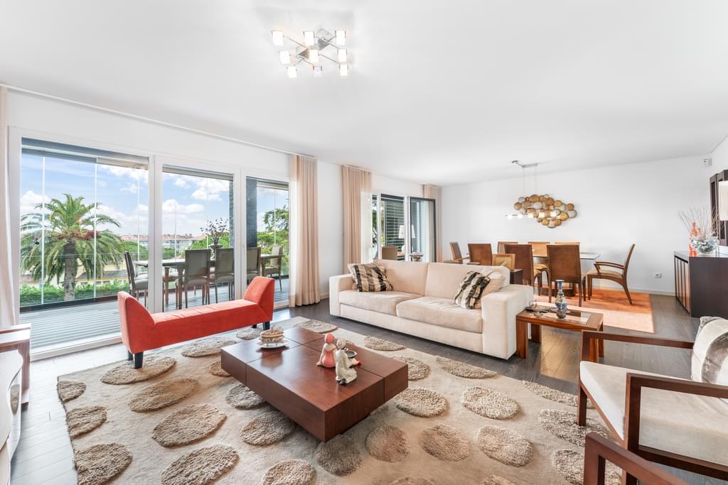 4 Bedroom Apartment with swimming pool, Parede, Cascais 4290412139