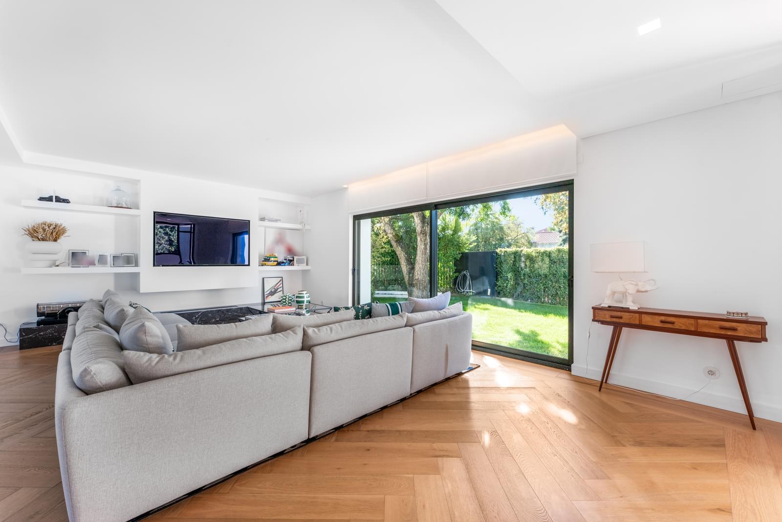 Moradia Isolada T5 com jardim, Estoril, Cascais - Imagem 8