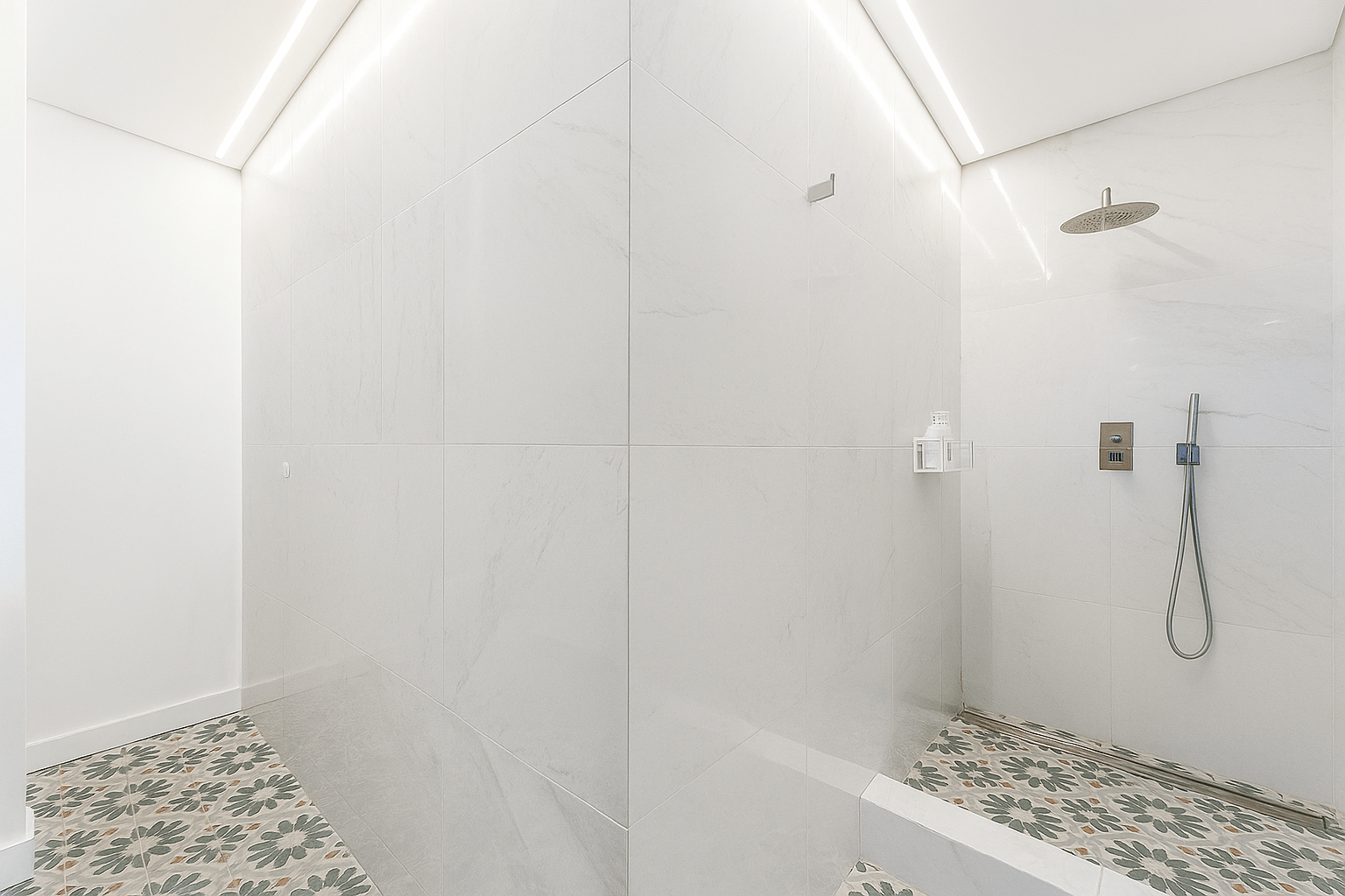 Moradia Isolada T5 com jardim, Estoril, Cascais - Imagem 36