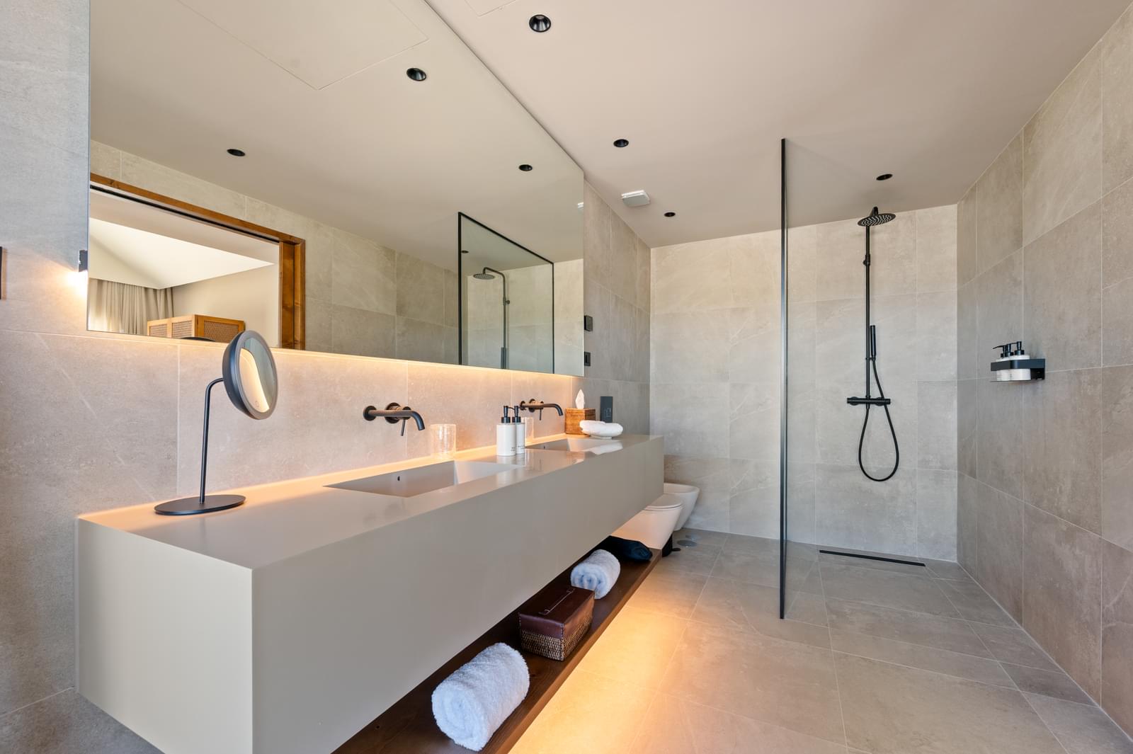 3 Bedroom Villa/Townhouse's Image 38