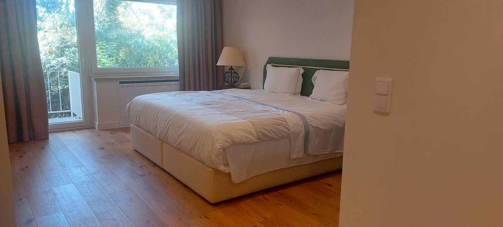 Moradia T5 com piscina, Cascais - Imagem 13