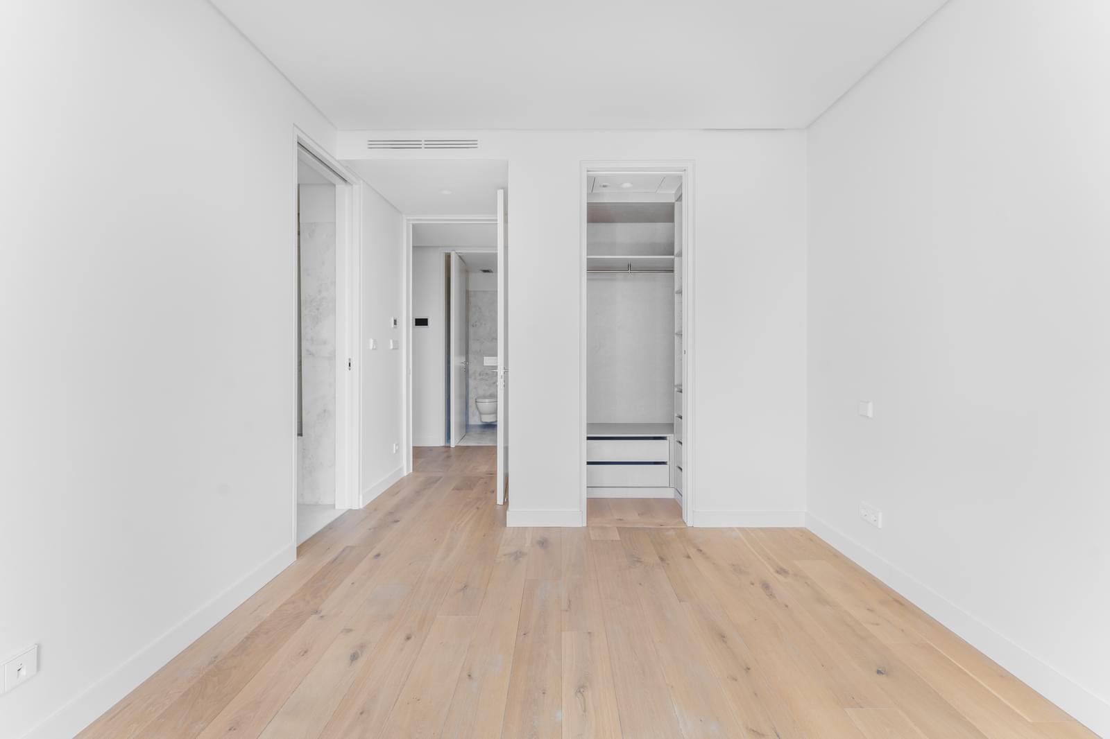 Apartamento T3 com piscina, Lisboa - Imagem 11