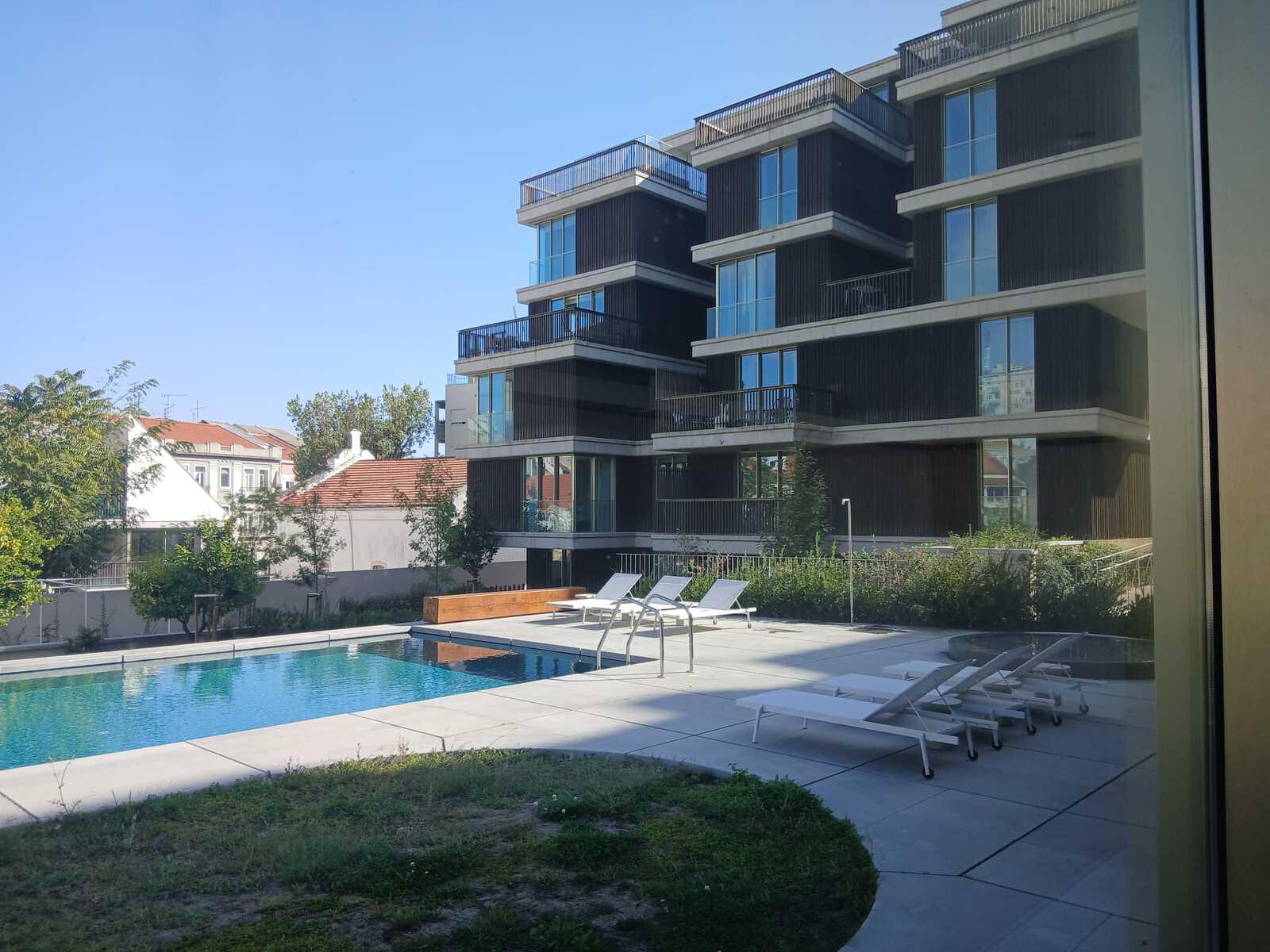 Apartamento T3 com piscina, Lisboa - Imagem 1