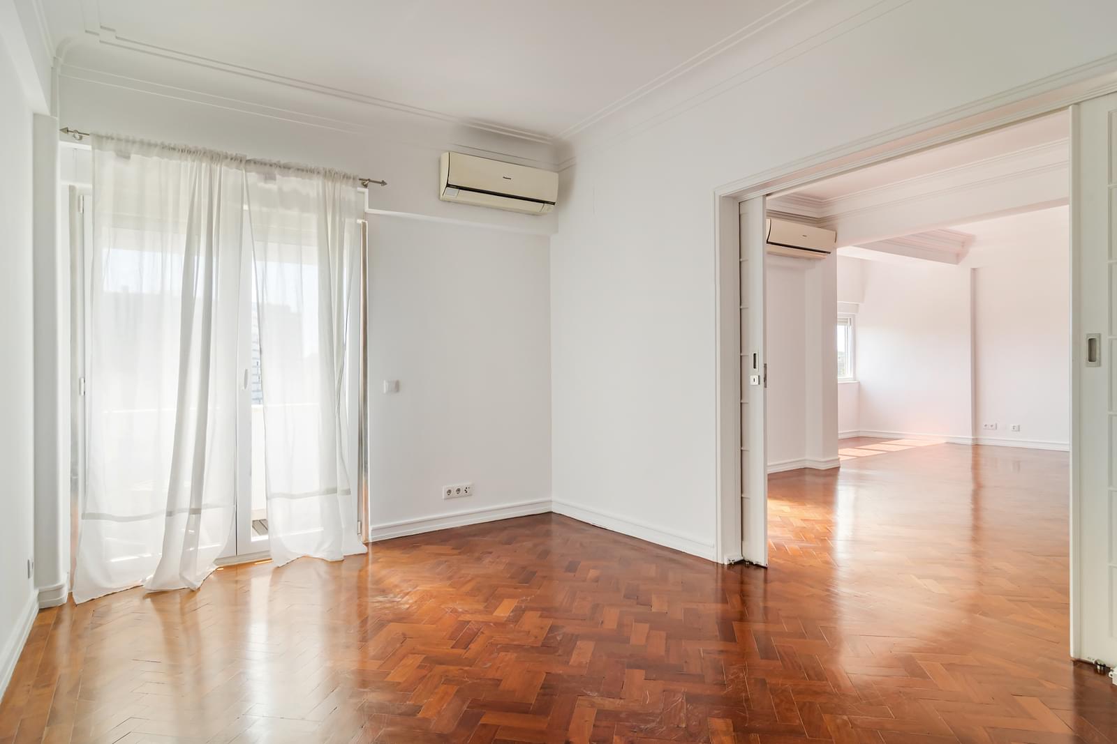 Apartamento T4 com varanda, Amoreiras, Lisboa - Imagem 6