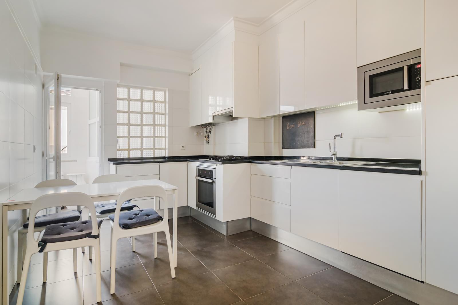 Apartamento T4 com varanda, Amoreiras, Lisboa - Imagem 9
