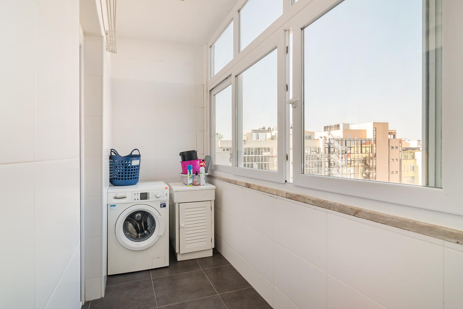 Apartamento T4 com varanda, Amoreiras, Lisboa - Imagem 11