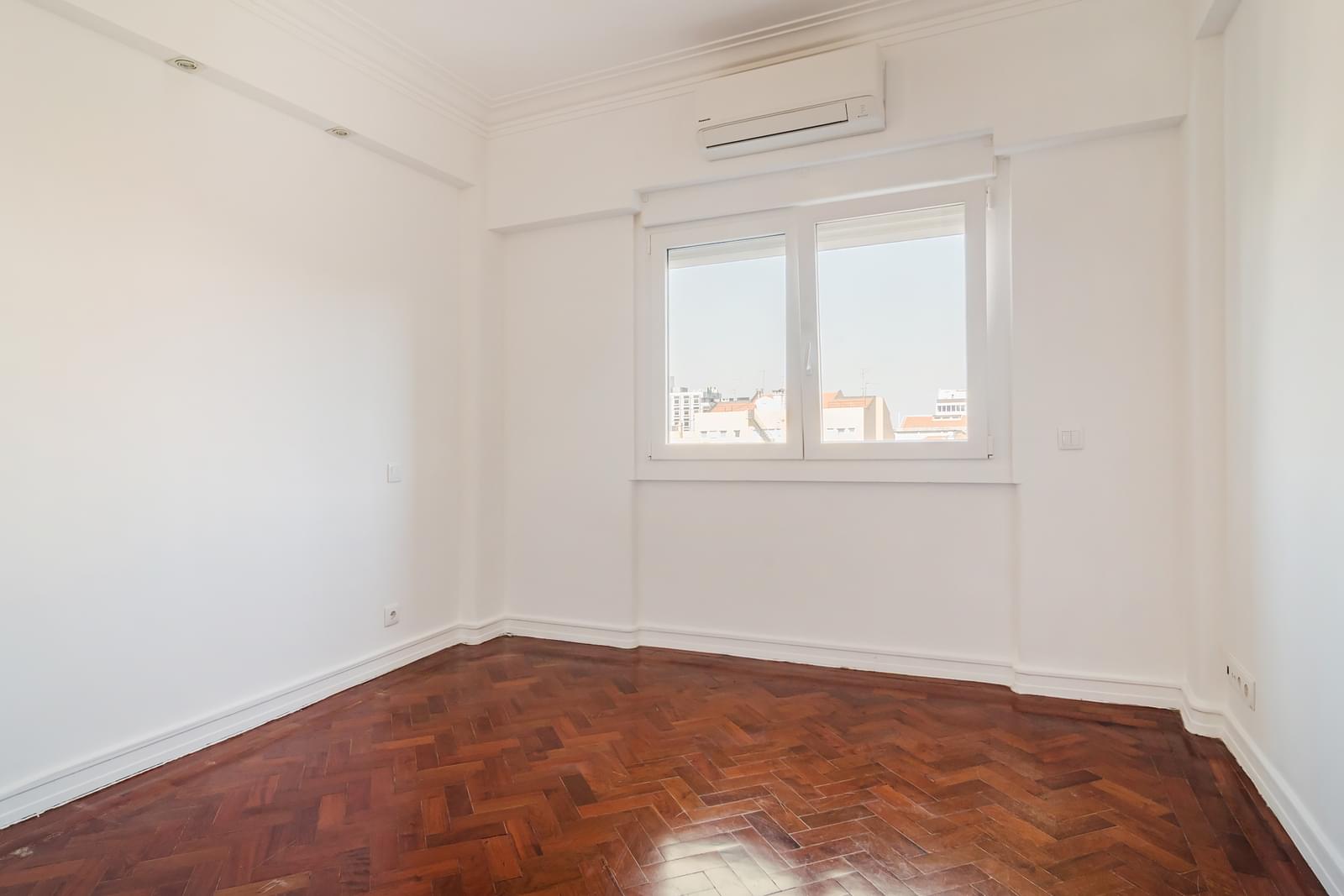 Apartamento T4 com varanda, Amoreiras, Lisboa - Imagem 15
