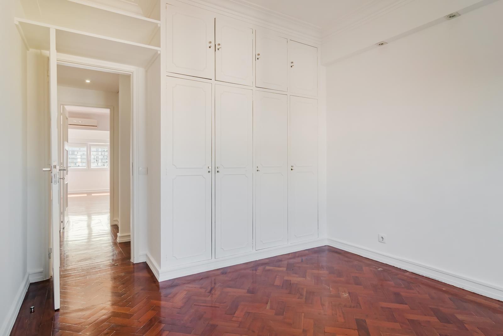 Apartamento T4 com varanda, Amoreiras, Lisboa - Imagem 16