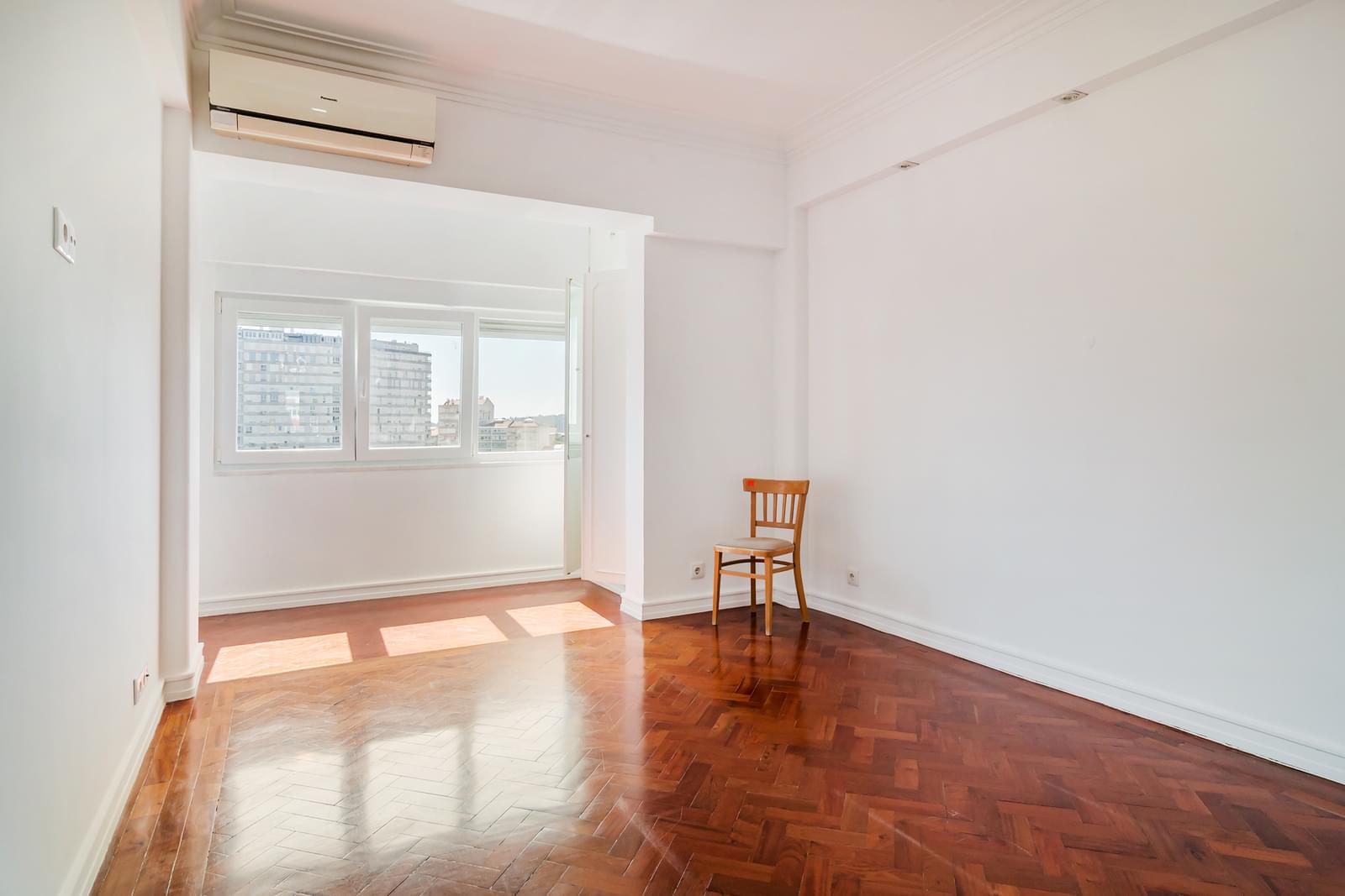 Apartamento T4 com varanda, Amoreiras, Lisboa - Imagem 17