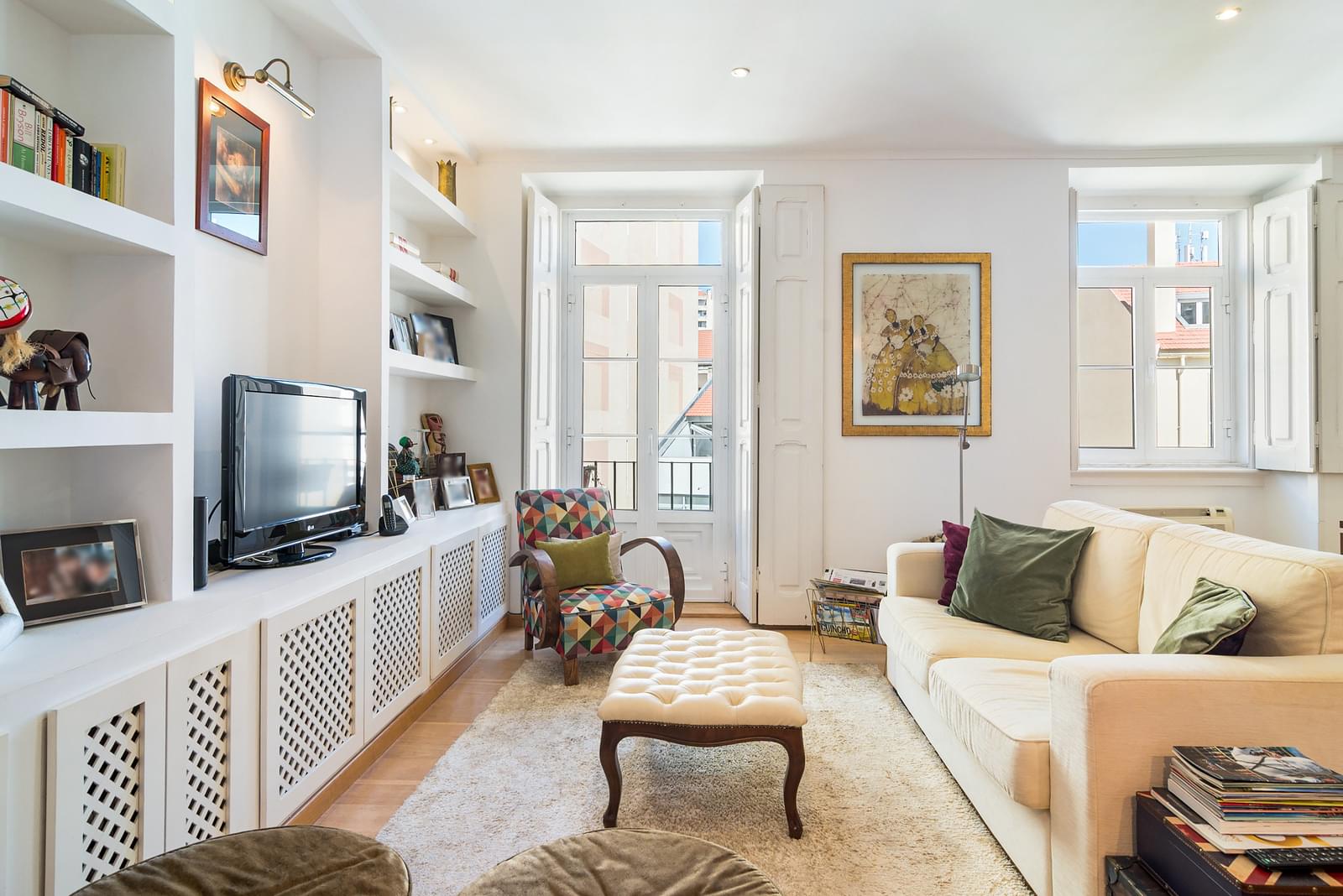 Apartamento T2 com varanda, Avenida da Liberdade, Lisboa - Imagem 1