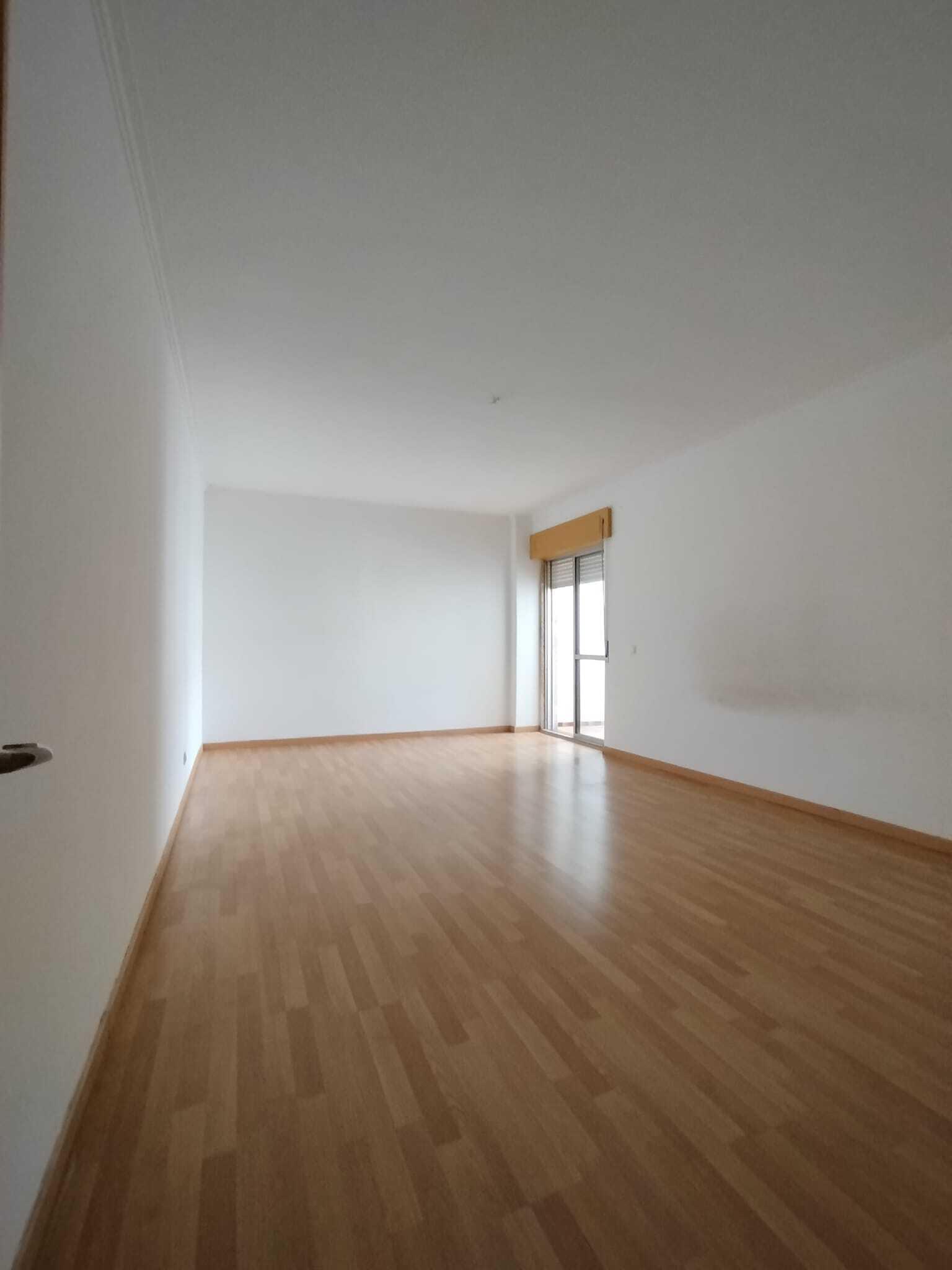 Apartamento T3 com vista, Sintra - Imagem 13