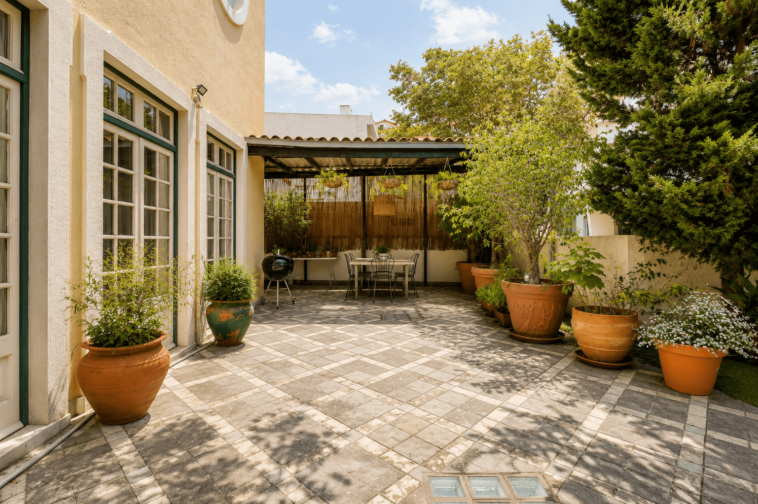5 Bedroom Villa/Townhouse's Image 5