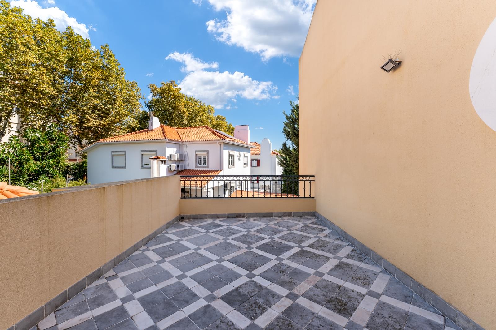Moradia Geminada T5 com piscina, Parede, Cascais - Imagem 24